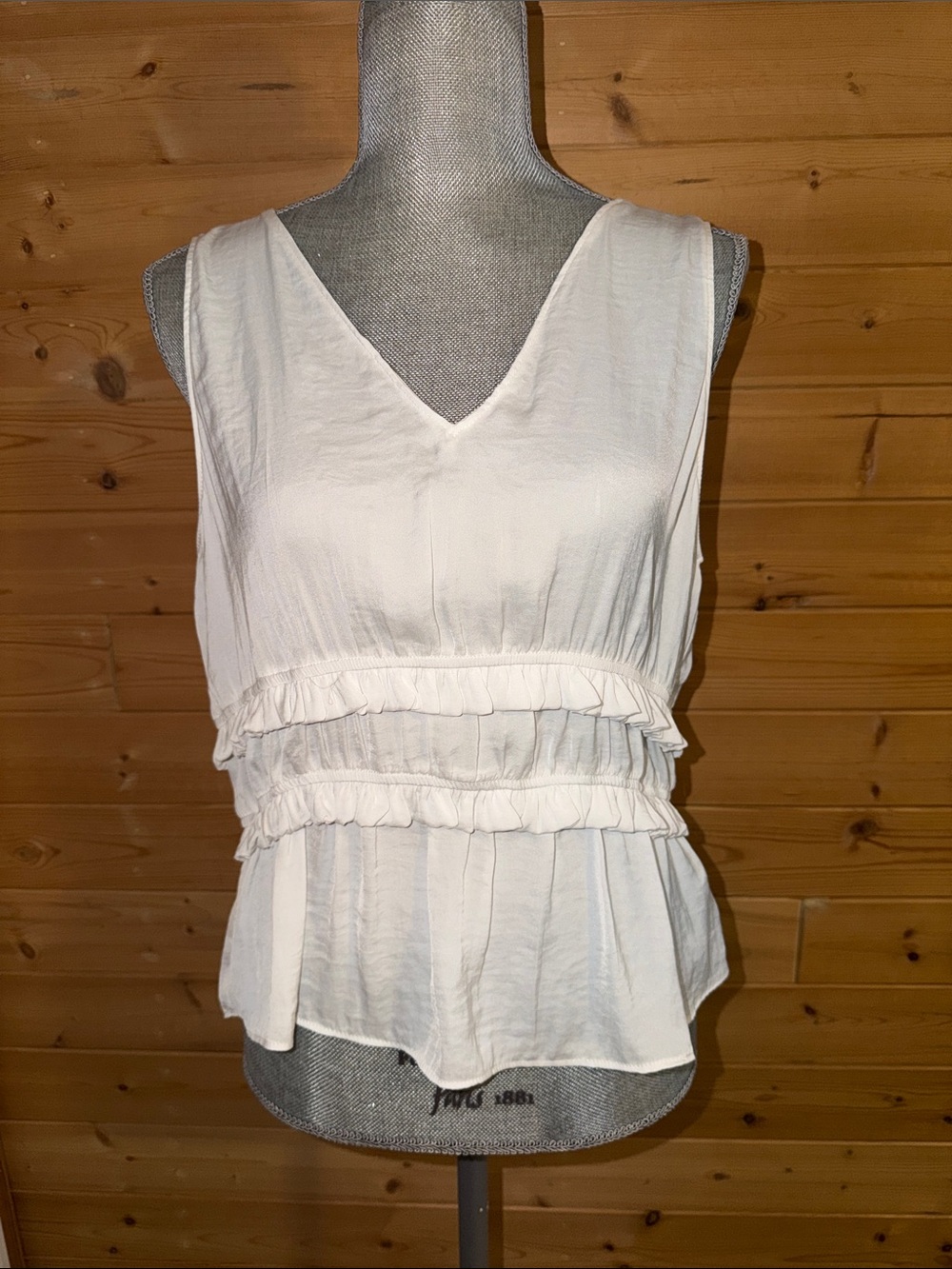 Women's White Ruffled V-Neck Sleeveless Top